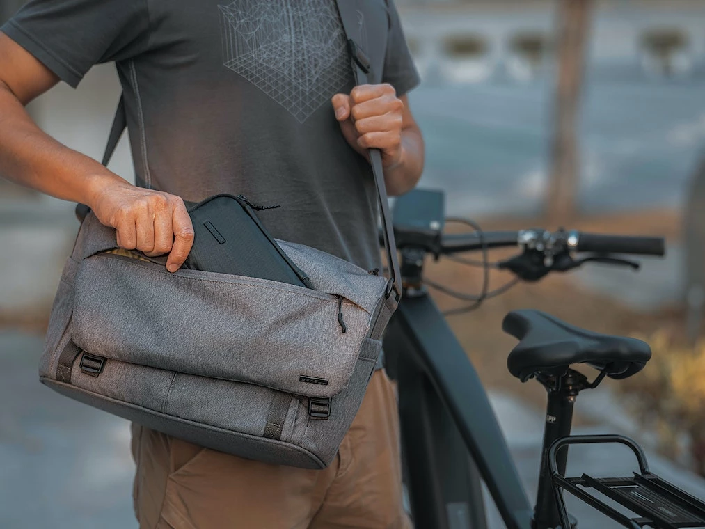 Topeak Pakgo-Wallet-L-for-essentials-phone-size-8x17cm 2022 | Other Bags - Image 4